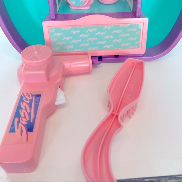 Vintage Sassee Look Light Up Fashion Vanity Case đź’ˇLights upđź’ˇ with accessories - Picture 8 of 15